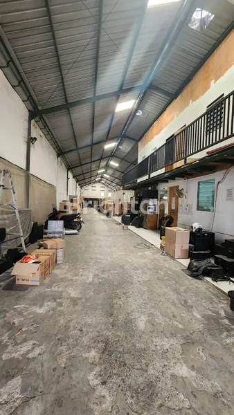 image BUTUH CEPAT LAKU SEGERA \U203C\UFE0F DIJUAL GUDANG JL. RAYA PETIKEN DRIYOREJO (3)
