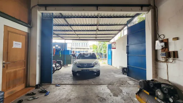 image BUTUH CEPAT LAKU SEGERA \U203C\UFE0F DIJUAL GUDANG JL. RAYA PETIKEN DRIYOREJO (4)