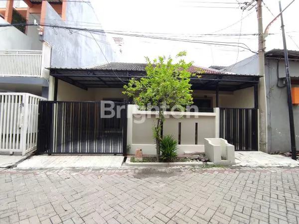 image SECONDARY RUMAH SEMI FURNISH DI SUTOREJO DEKAT GALAXY MALL & PAKUWON CITY (1)