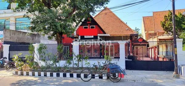 image RUMAH BISNIS DI JL. KAPUAS, STRATEGIS, DEKAT JL. DIPONEGORO, PARKIR CUKUP LUAS (1)