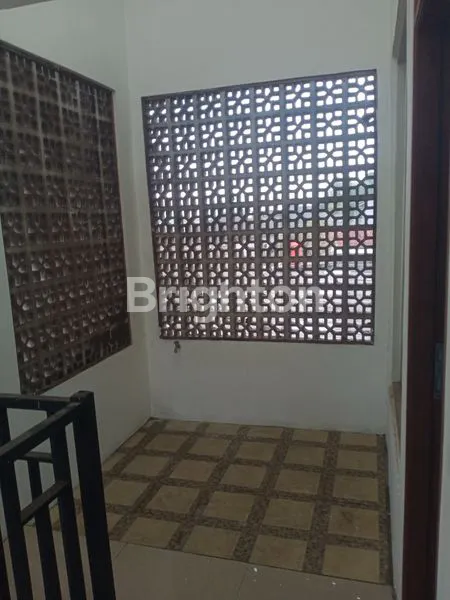 image RUMAH BSD SAMPING PERUMAHAN SERPONG PARK (8)