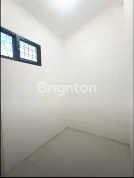 image RUMAH 2 LANTAI PLOSO TIMUR DEKAT GALAXY MALL (3)