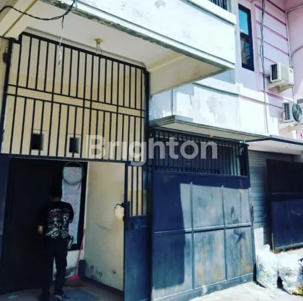 image RUMAH DI JL. KAPAS GADING SURABAYA TIMUR (1)