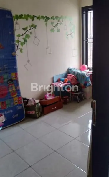 image RUMAH DI JL. KAPAS GADING SURABAYA TIMUR (3)