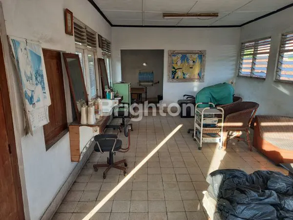 image RUMAH BALI DI JALAN PULAU MALUKU (8)