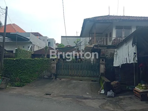 image RUMAH BALI DI JALAN PULAU MALUKU (1)