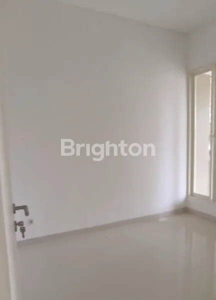 image RUMAH BARU GRESS WISATA SEMANGGI 2 LANTAI ROW JALAN 2.5 MBL (3)