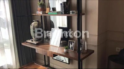 image PENTHOUSE ONE ICON RESIDENCE APARTMENT TUNJUNGAN PLAZA SURABAYA (5)