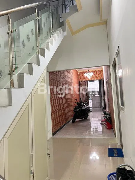 image DIJUAL RUMAH KOST 2 LANTAI STRATEGIS DEKAT UPN (4)