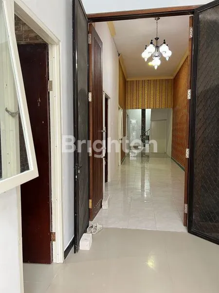 image DIJUAL RUMAH KOST 2 LANTAI STRATEGIS DEKAT UPN (3)