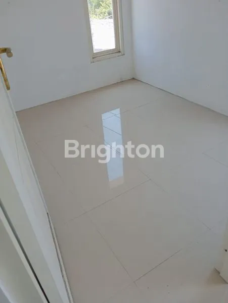 image RUMAH  2 LANTAI RUNGKUT (2)