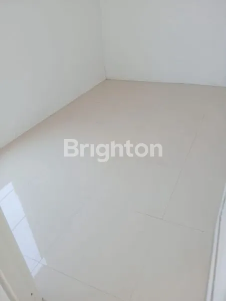 image RUMAH  2 LANTAI RUNGKUT (3)