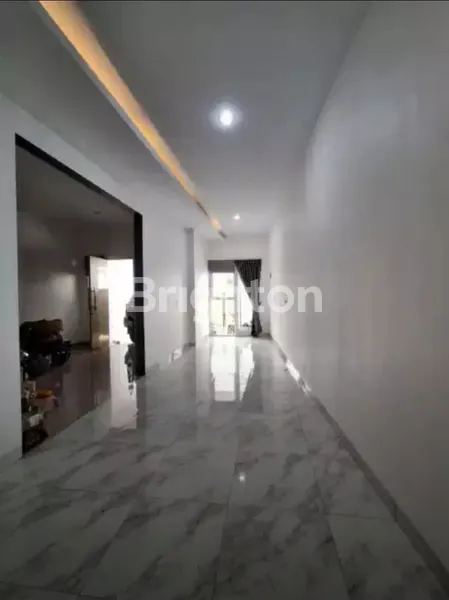 image RUMAH AKSES MUDAH 2 LANTAI RAWAMANGUN (6)