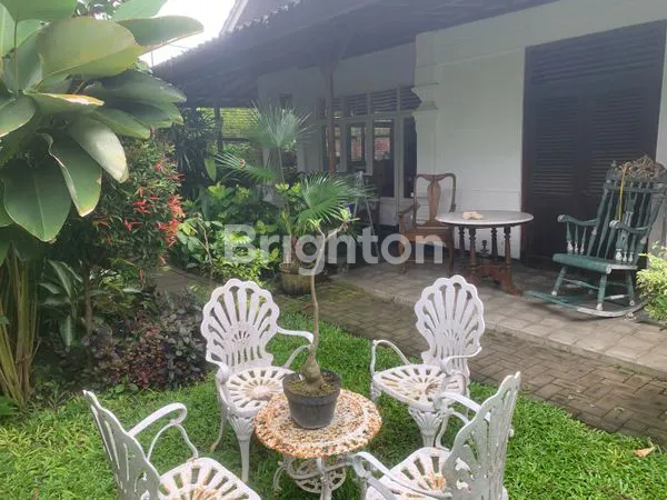 image 6BR COLONIAL HOUSE IN PRIME AREA SANUR CENTRAL 5 MINS TO THE BEACH (6)