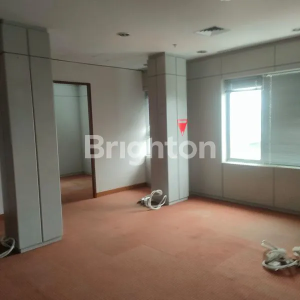 image GEDUNG PREMIUM, STRATEGIS, 4 LANTAI, LAKU CEPAT DI DAERAH DENPASAR COCOK UNTUK USAHA PERKANTORAN!!! (5)