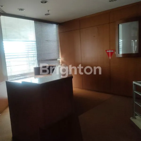 image GEDUNG PREMIUM, STRATEGIS, 4 LANTAI, LAKU CEPAT DI DAERAH DENPASAR COCOK UNTUK USAHA PERKANTORAN!!! (4)