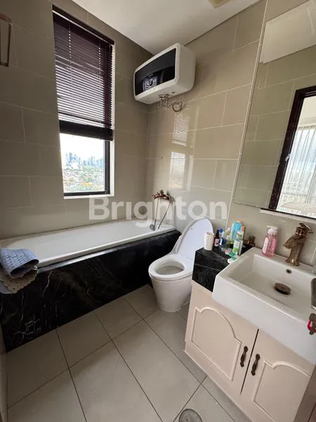 image APARTEMEN PERMATA HIJAU SUITES 3 BEDROOMS  (8)