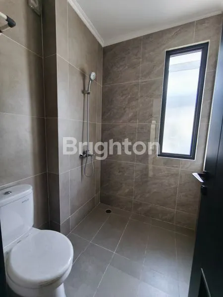 image RUMAH CLUSTER EKSKLUSIF TERJANGKAU SIAP HUNI GADING SERPONG  (8)