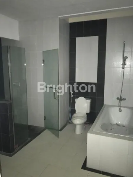 image RUMAH ROMAWI LOKASI TERDEPAN DI PAKUWON INDAH SURABAYA BARAT (5)