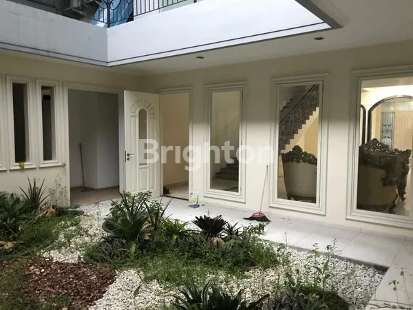 image RUMAH ROMAWI LOKASI TERDEPAN DI PAKUWON INDAH SURABAYA BARAT (7)