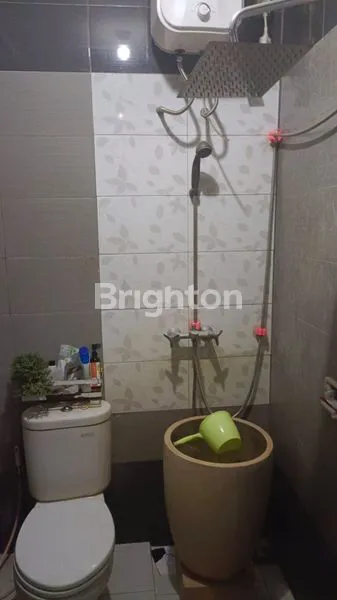 image RUMAH CAKEP ADA TERAS CAFE DAN KOLAM IKAN DI METLAND TRANSYOGI (6)