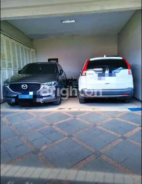 image RUMAH MEWAH TENGAH KOTA SOLO (3)