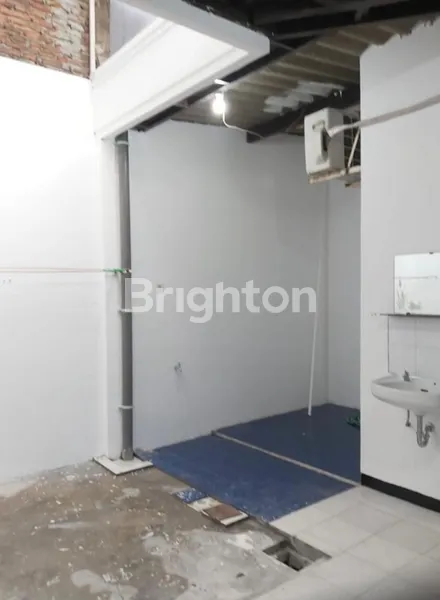 image SIAP HUNI RUMAH LEBAR 8 DI DARMO PERMAI LOKASI STRATEGIS (2)