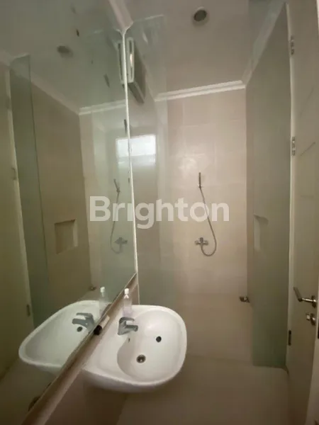 image RUMAH PAKUWON CITY LONG BEACH SURABAYA TIMUR HADAP TIMUR (5)