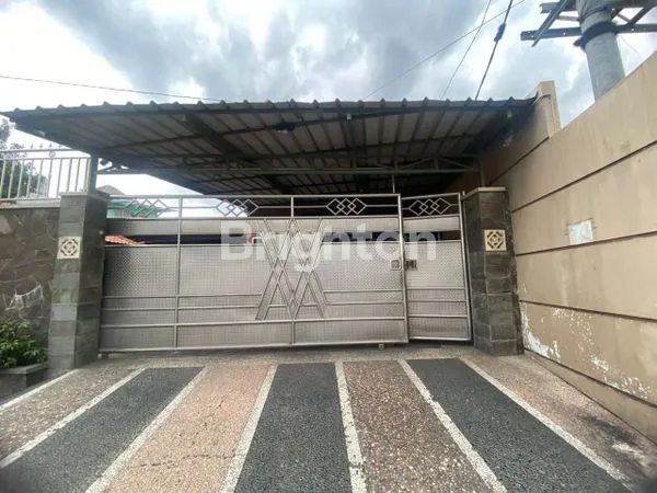 image RUMAH MEWAH MINIMALIS MODERN TENGAH KOTA SOLO FULL FURNISHED (1)