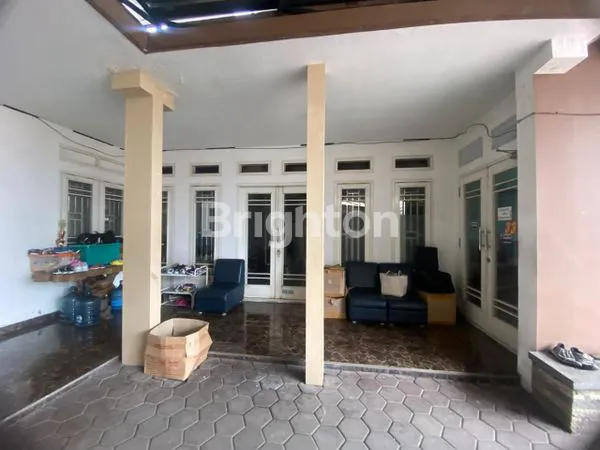 image RUMAH MEWAH MINIMALIS MODERN TENGAH KOTA SOLO FULL FURNISHED (7)