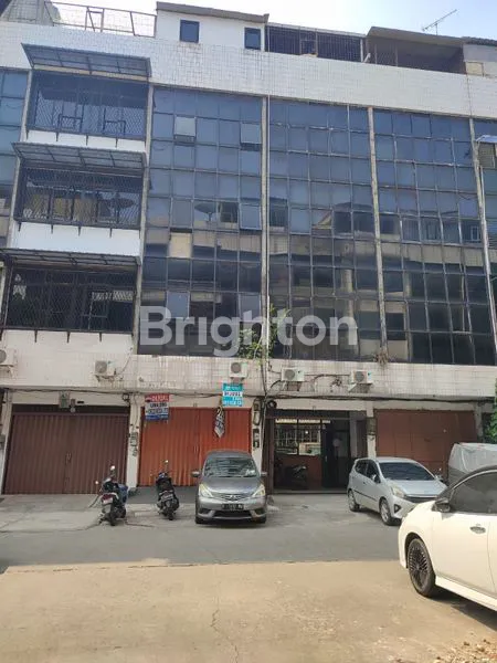 image RUKO 16 KAMAR COCOK UNTUK KOST (1)