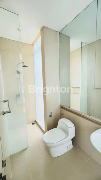 image *RUMAH 2 LANTAI DI LONG BEACH PAKUWON CITY* (6)