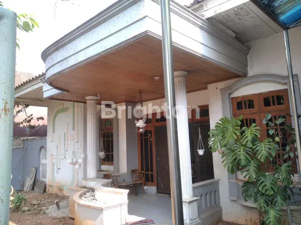 image RUMAH LUAS SIAP HUNI DI PUSAT KOTA KARAWANG (2)