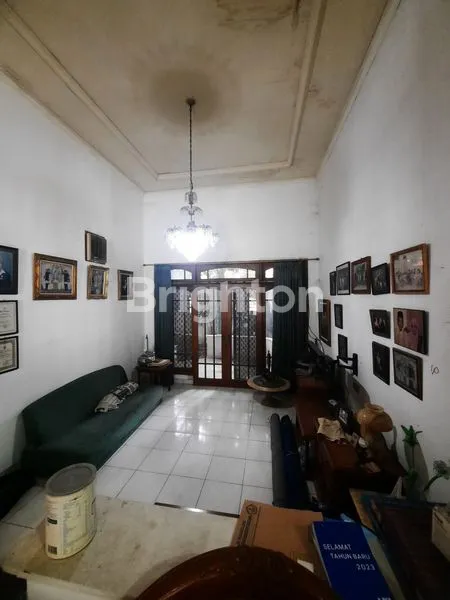 image RUMAH LUAS SIAP HUNI DI PUSAT KOTA KARAWANG (5)