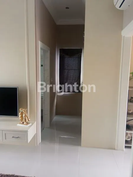 image M E R C Y TIPE PRESTON (3)