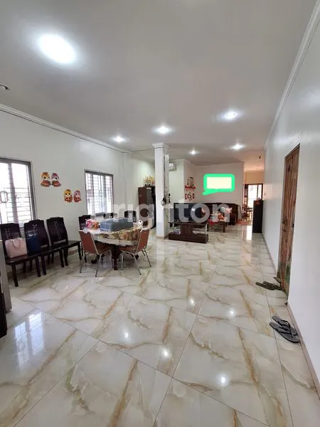 image RUMAH TERAWAT 3 LANTAI DURI KEPA  JAKARTA BARAT (1)