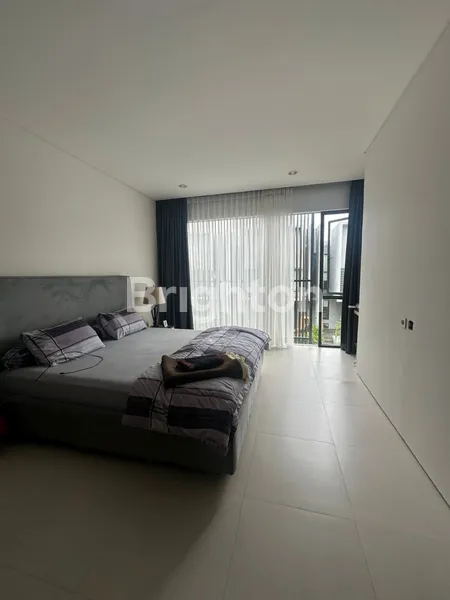 image RUMAH TOWNHOUSE PEJATEN (6)