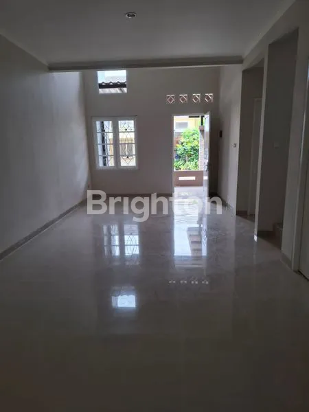 image DIJUAL  RUMAH DALAM CLUSTER DI KOTA WISATA CIBUBUR (2)