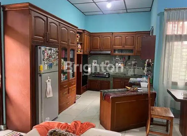 image RUMAH MEWAH DI MEDAN HELVETIA (7)