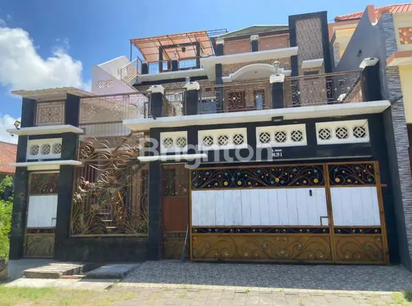 image RUMAH MINIMALIS 3 LANTAI SIAP HUNI JIMBARAN (1)