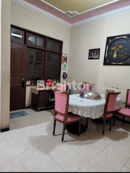 image RUMAH BESAR DEKAT ALUN-ALUN SIDOARJO (4)