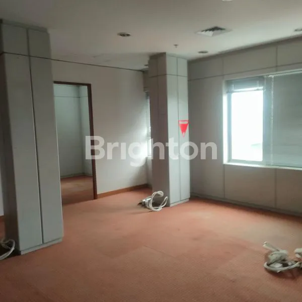 image RUKO 4 LANTAI BESAR DAN LUAS DIPUSAT KOTA DENPSAR (7)