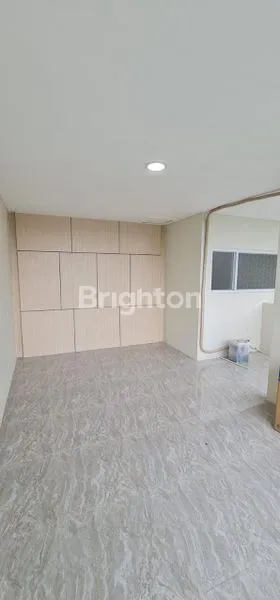 image RUMAH 2 LANTAI FULL FURNISHED SIAP HUNI SUKOLILO DIAN REGENCY (3)