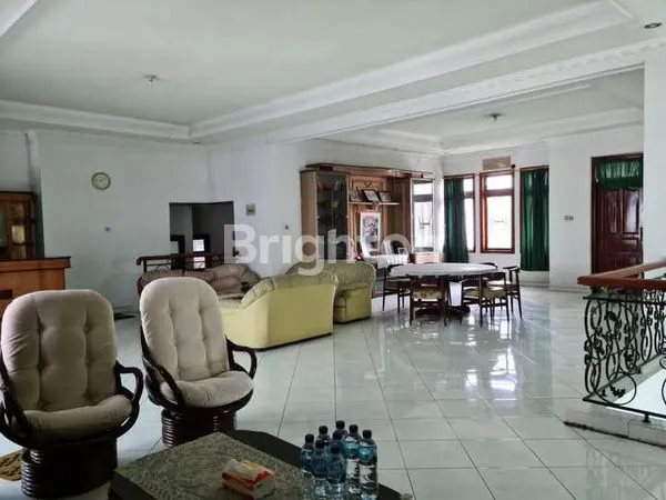 image RUMAH TENGAH KOTA LOKASI YUDHISTIRA PENDRIKAN SEMARANG TENGAH (3)