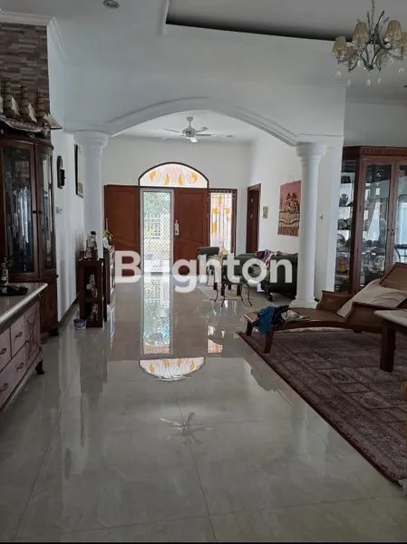 image RUMAH BESAR DI BATAKAN (2)