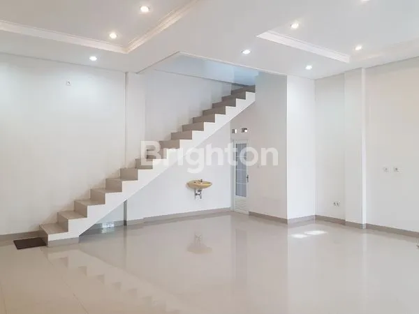 image RUKO 2 LANTAI FRESH & NEW MAINROAD JL.NANJUNG KABUPATEN BANDUNG (1)