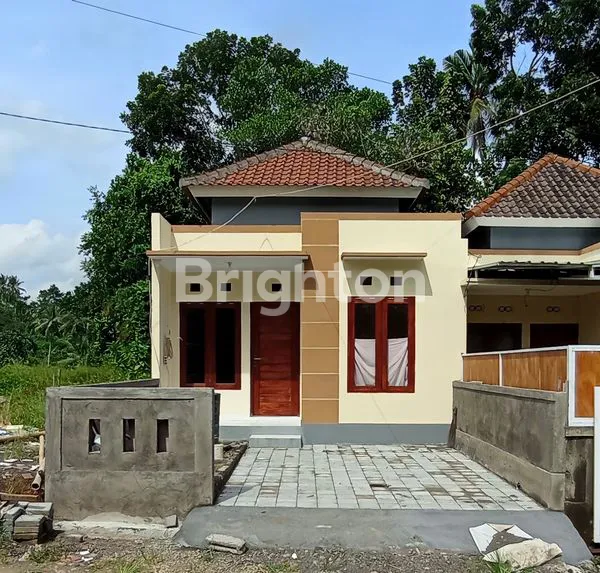 RUMAH INDENT KONSEP CLUSTER DI TABANAN