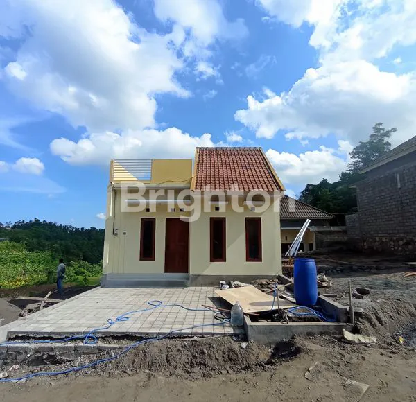 RUMAH INDENT KONSEP CLUSTER DI TABANAN