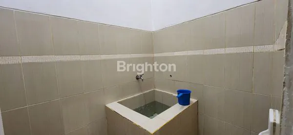 image RUMAH SATU LANTAI BAGUS SIAP HUNI DEKAT BSB (8)