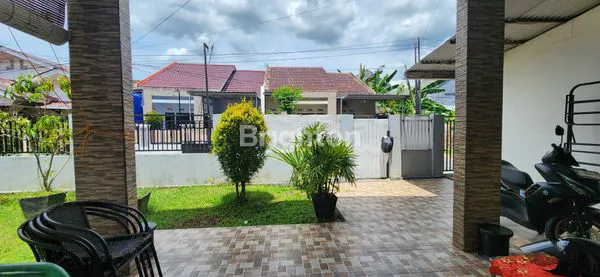 image RUMAH SATU LANTAI BAGUS SIAP HUNI DEKAT BSB (2)